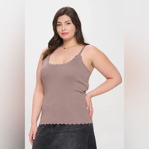 Blu‎ Pepper Scalloped Edge Camisole in Taupe